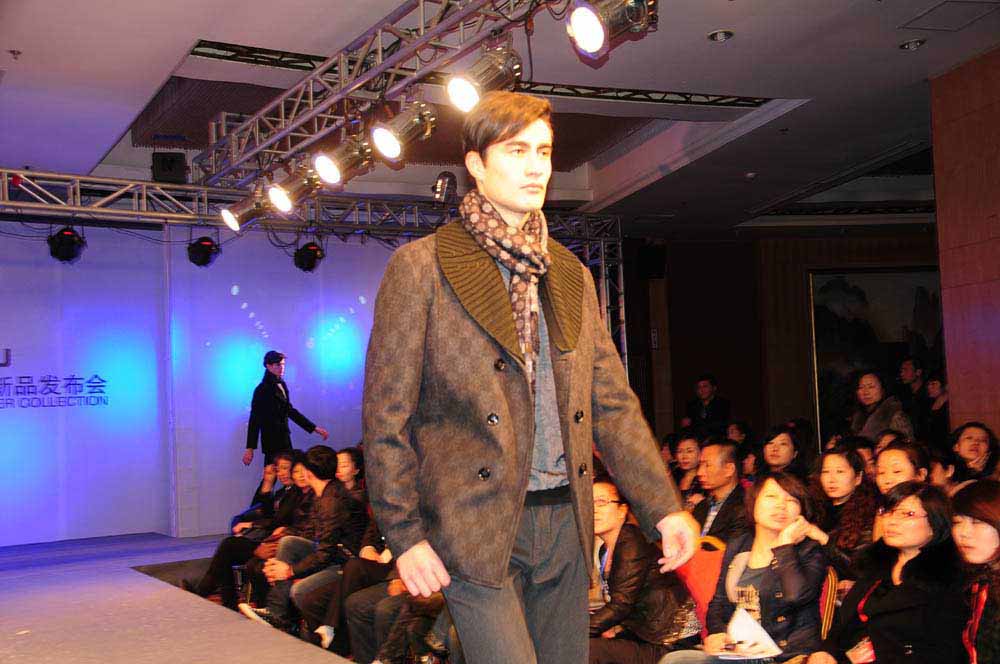 新品發(fā)布會(huì)策劃-芳仕倫2013新品發(fā)布會(huì)