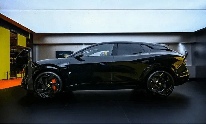 上海車展路特斯展臺活動現場